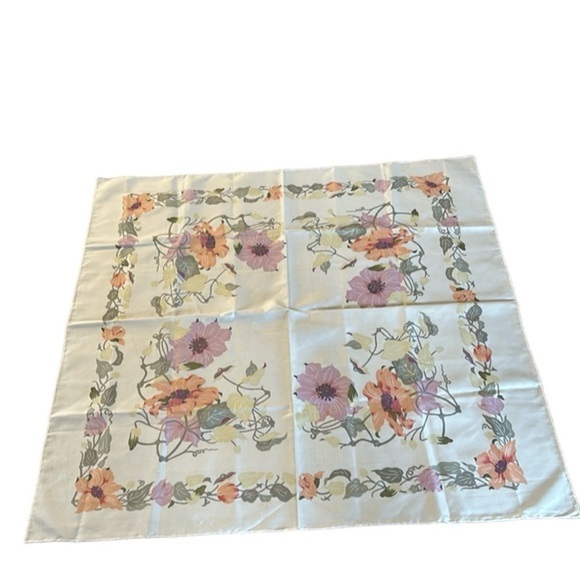 Vintage Square Floral Tablecloth Square